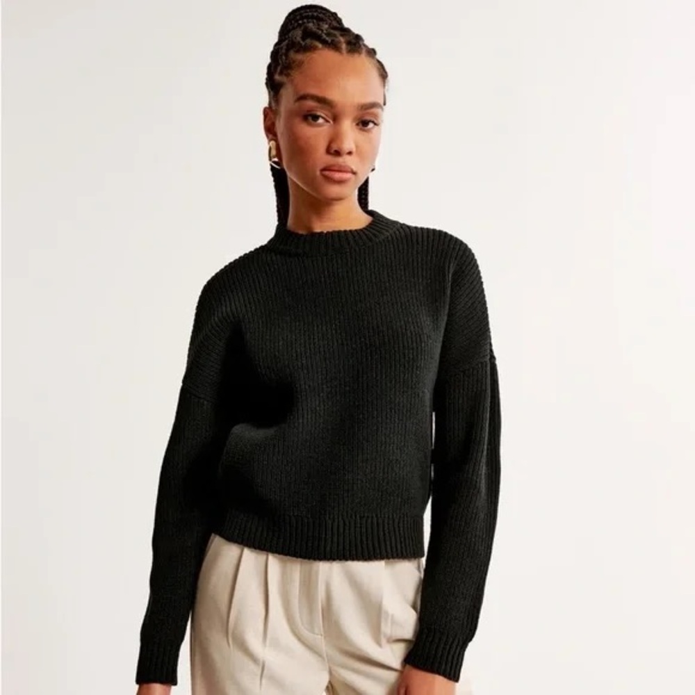 Abercrombie & Fitch Black Chenille Crew Neck Sweater